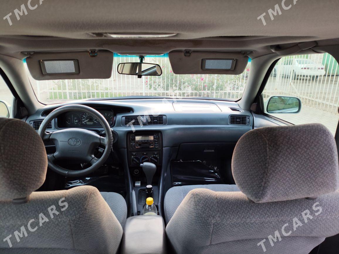 Toyota Camry 2000 - 150 000 TMT - Кёнеургенч - img 5