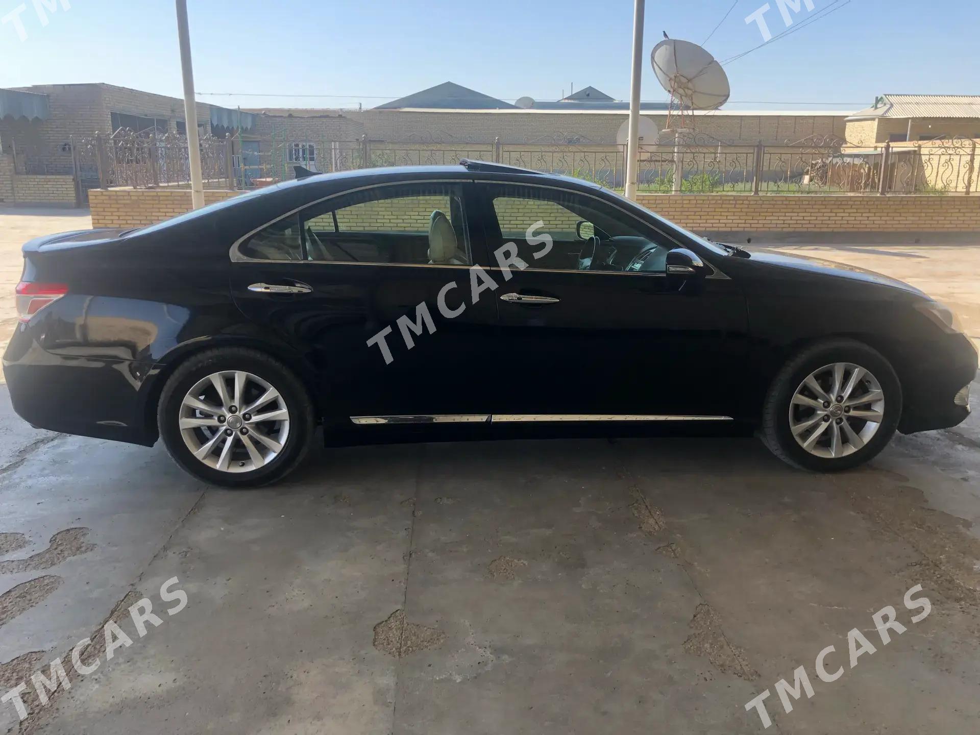 Lexus ES 350 2012 - 260 000 TMT - Байрамали - img 9