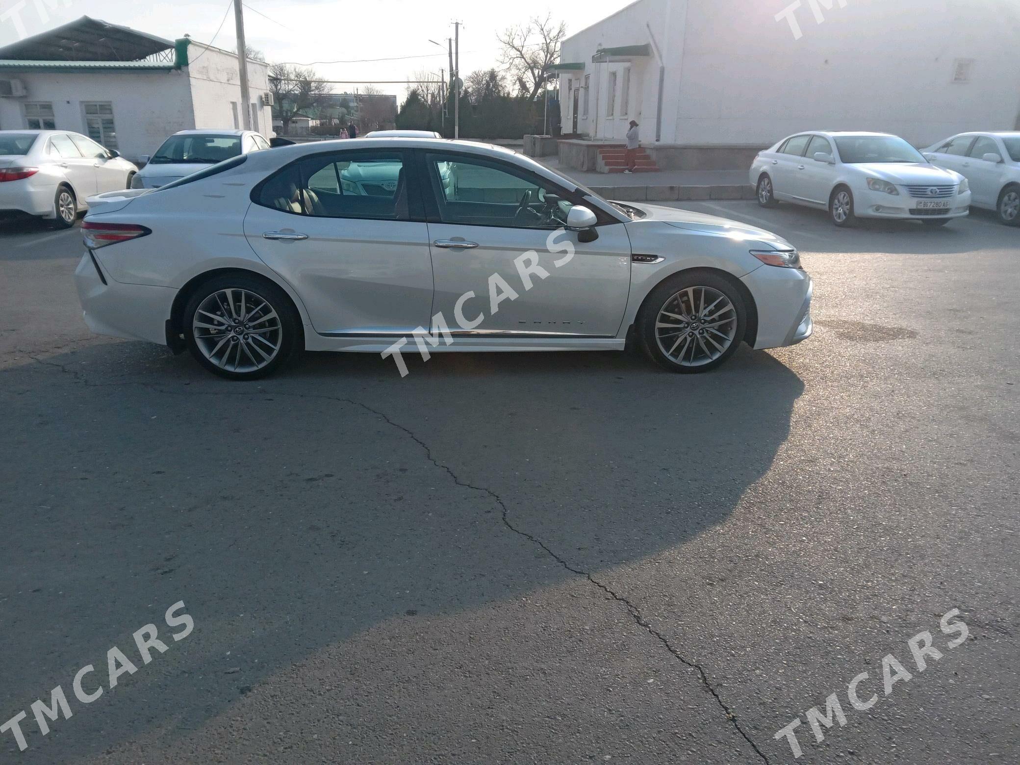 Toyota Camry 2019 - 339 300 TMT - Ашхабад - img 8
