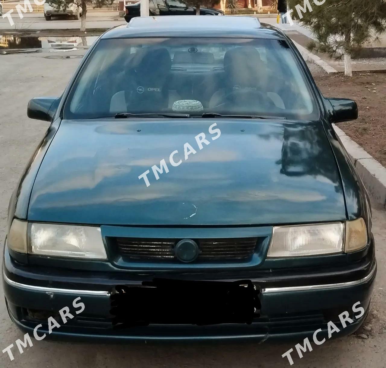 Opel Vectra 1993 - 25 000 TMT - Сакар - img 4