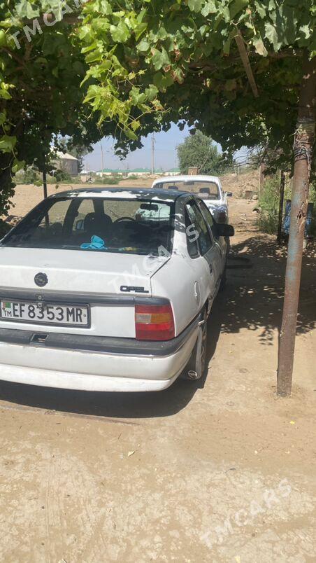 Opel Vectra 1991 - 18 000 TMT - Мары - img 3