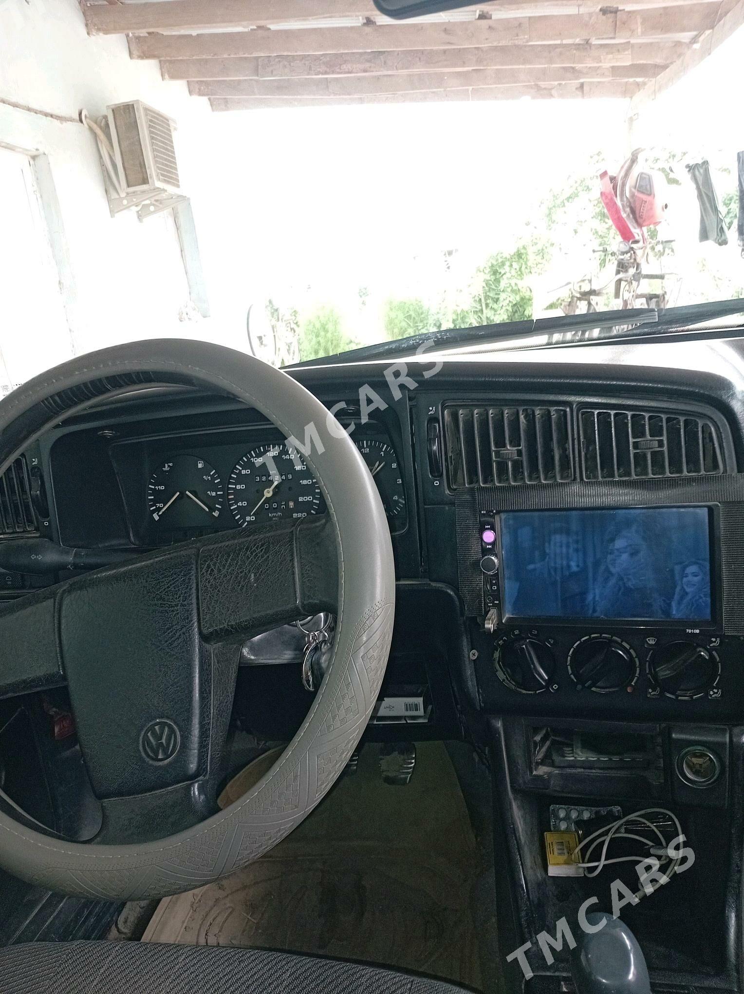 Volkswagen Passat 1996 - 32 000 TMT - Ходжамбаз - img 3
