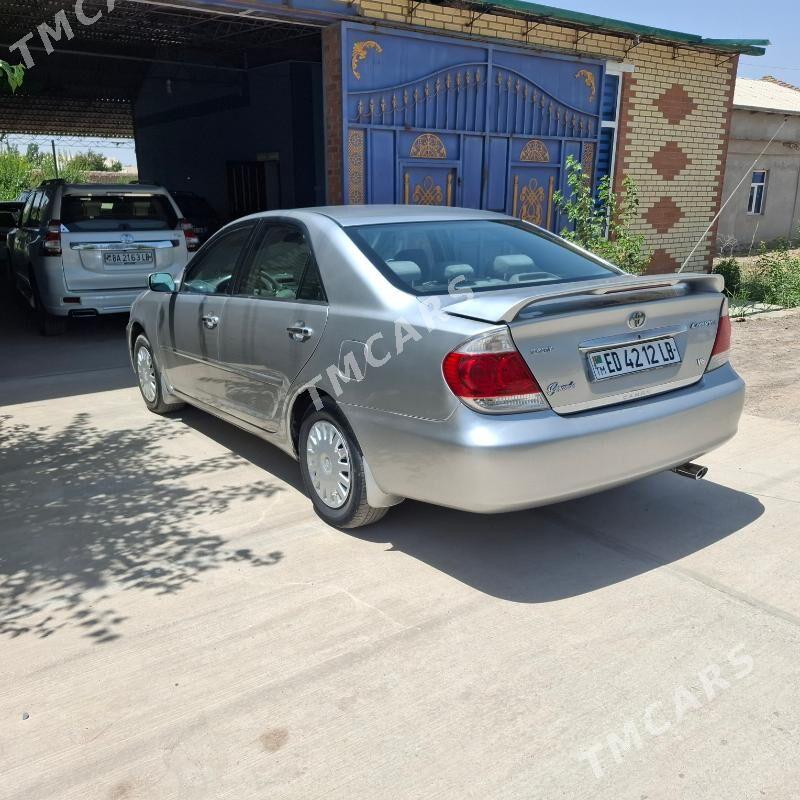Toyota Camry 2005 - 165 000 TMT - Halaç - img 3