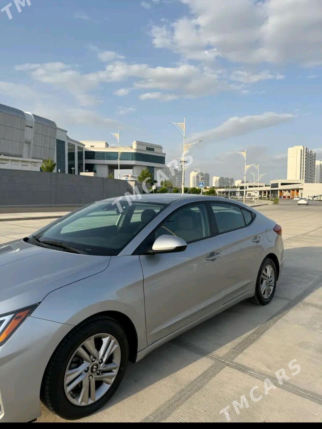 Hyundai Elantra 2020 - 210 000 TMT - Aşgabat - img 3