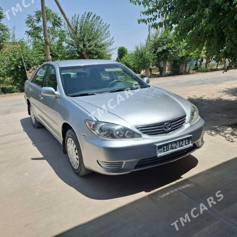 Toyota Camry 2005 - 165 000 TMT - Halaç - img 4