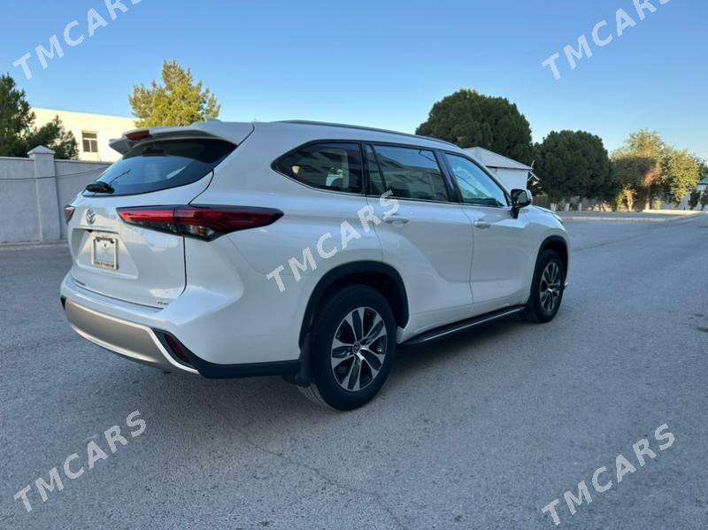 Toyota Highlander 2022 - 510 000 TMT - Мары - img 5
