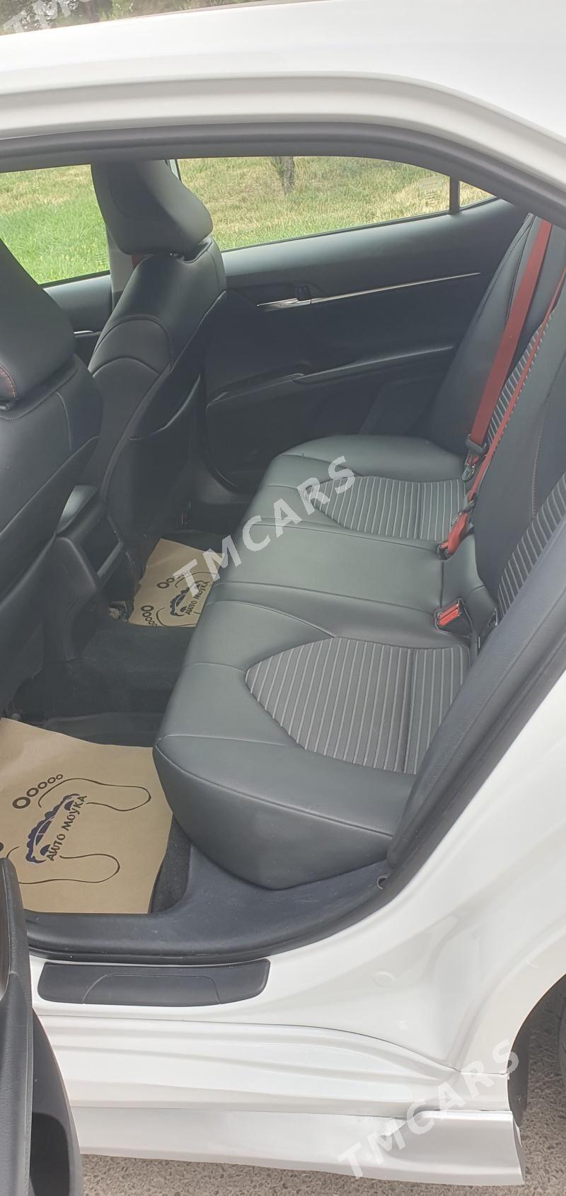 Toyota Camry 2022 - 360 000 TMT - Ашхабад - img 9