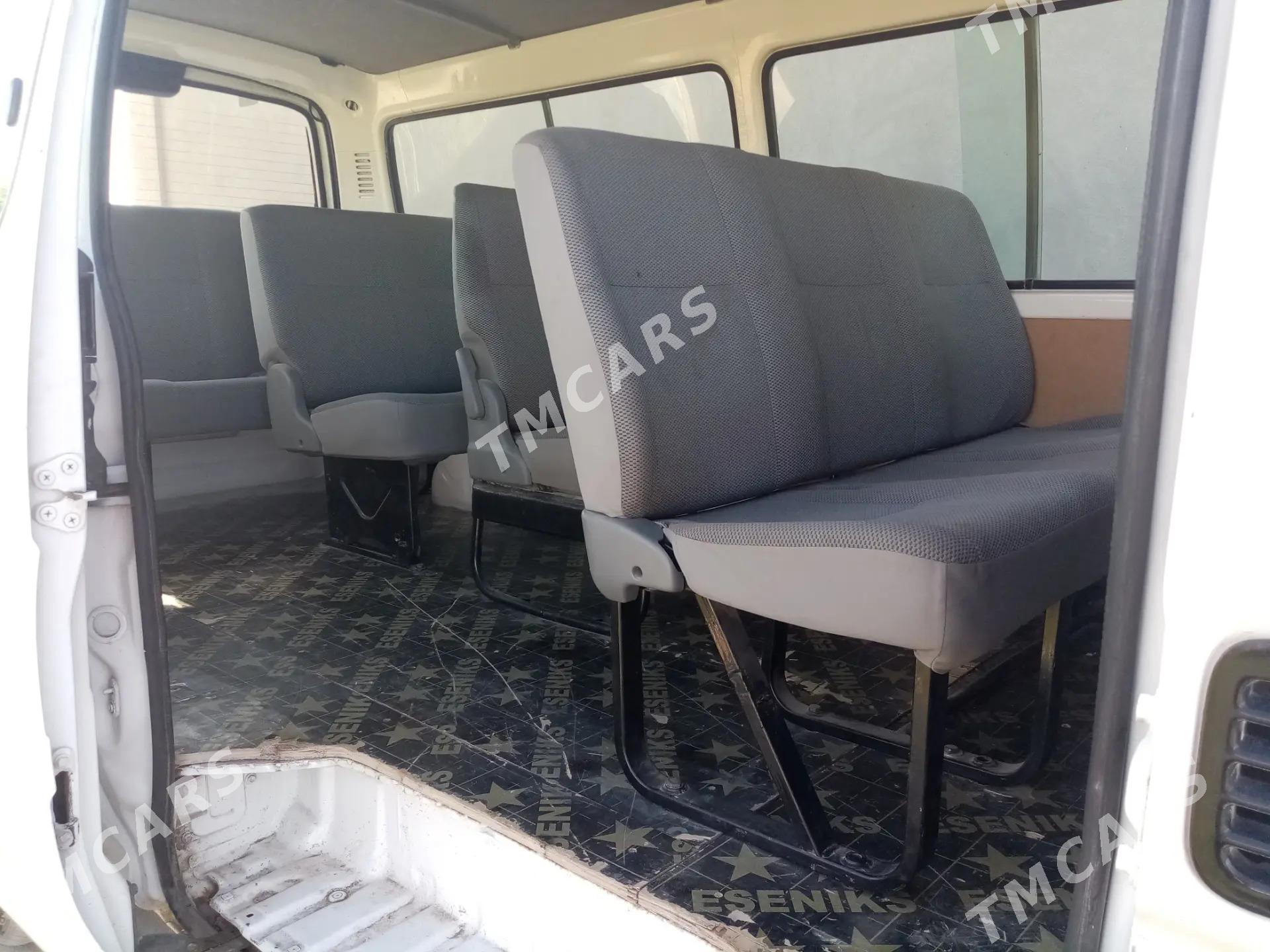 Toyota Hiace 2002 - 115 000 TMT - Mary - img 6