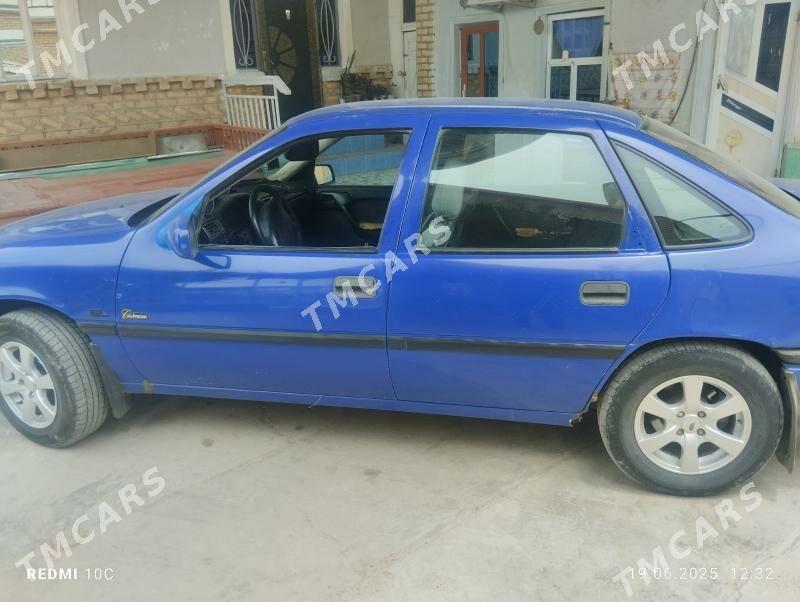 Opel Vectra 1995 - 25 000 TMT - Мары - img 4