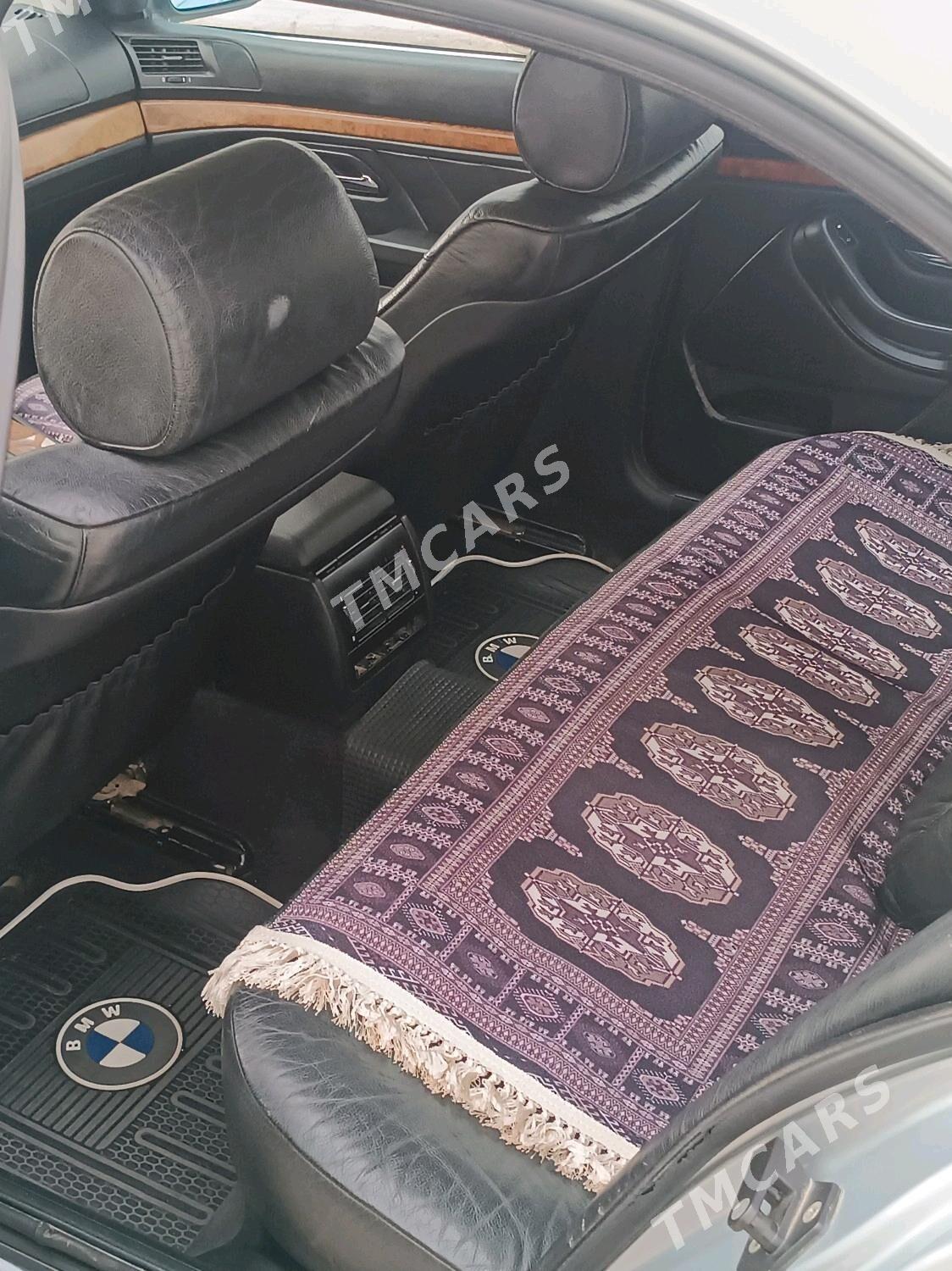 BMW 528 1998 - 105 000 TMT - Балканабат - img 6