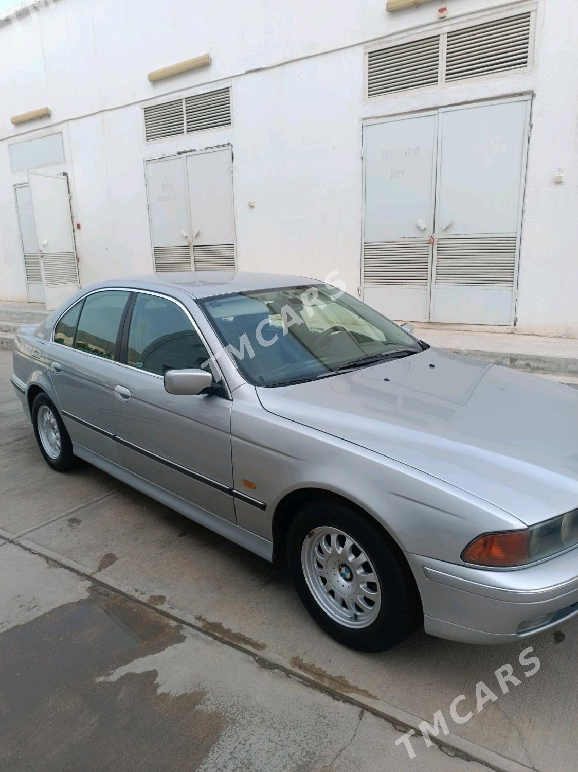 BMW 528 1998 - 105 000 TMT - Балканабат - img 4