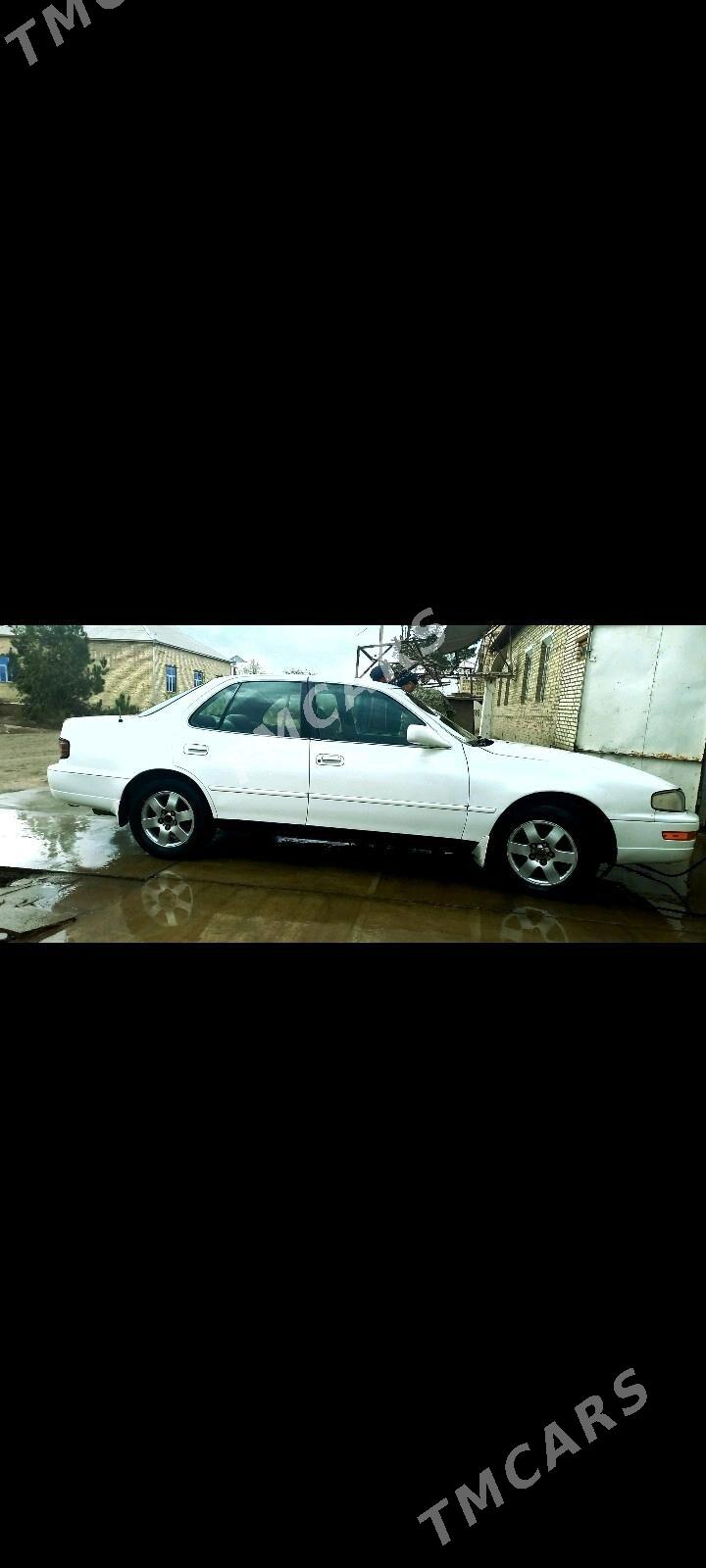 Toyota Camry 1994 - 90 000 TMT - Türkmengala - img 3