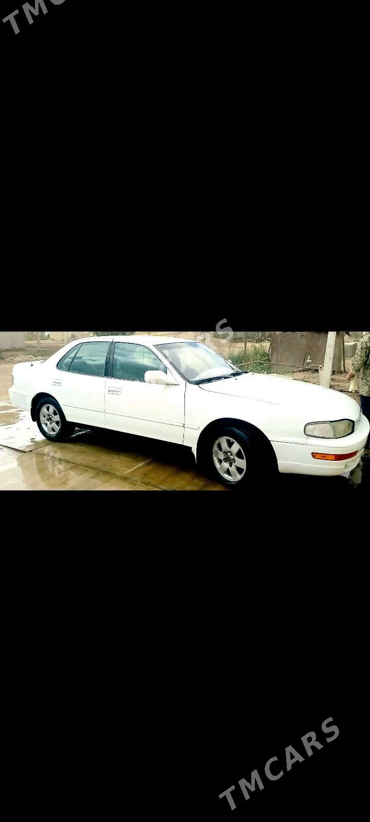 Toyota Camry 1994 - 90 000 TMT - Türkmengala - img 4