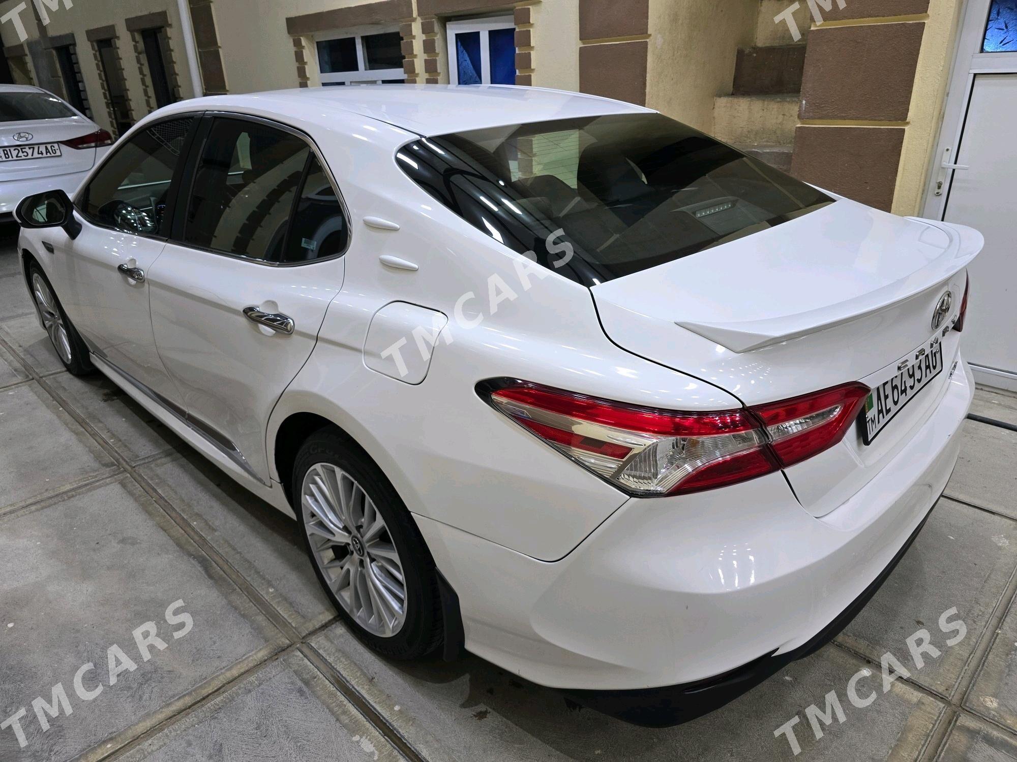 Toyota Camry 2018 - 319 000 TMT - Çoganly - img 8