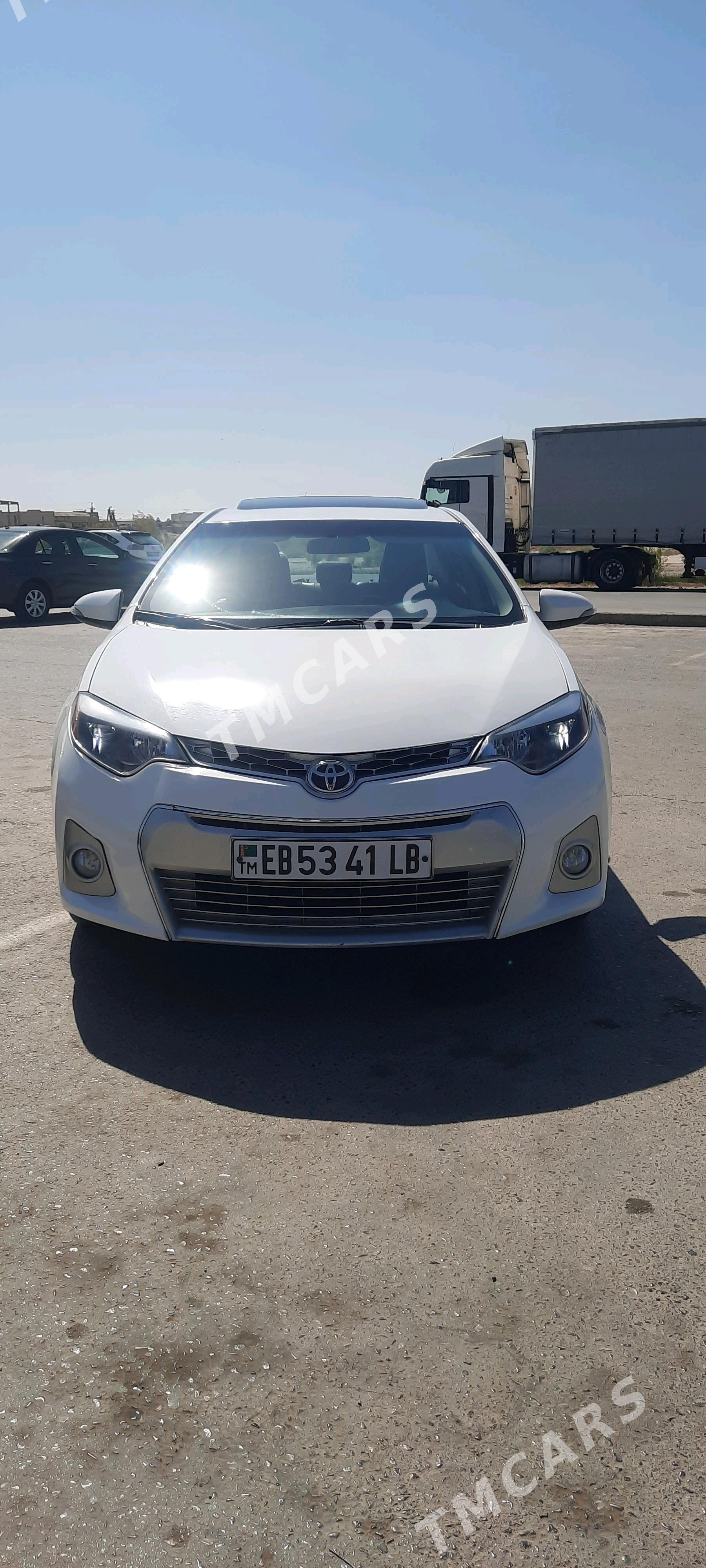 Toyota Corolla 2015 - 210 000 TMT - Туркменабат - img 5