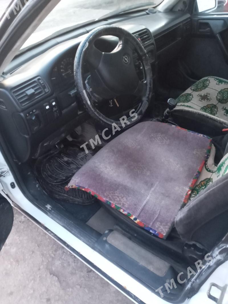 Opel Vectra 1991 - 22 000 TMT - Болдумсаз - img 2
