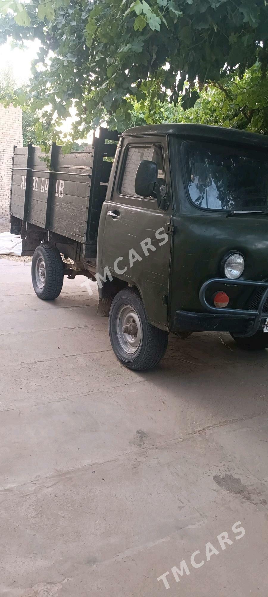UAZ Profi 1980 - 40 000 TMT - Фарап - img 3