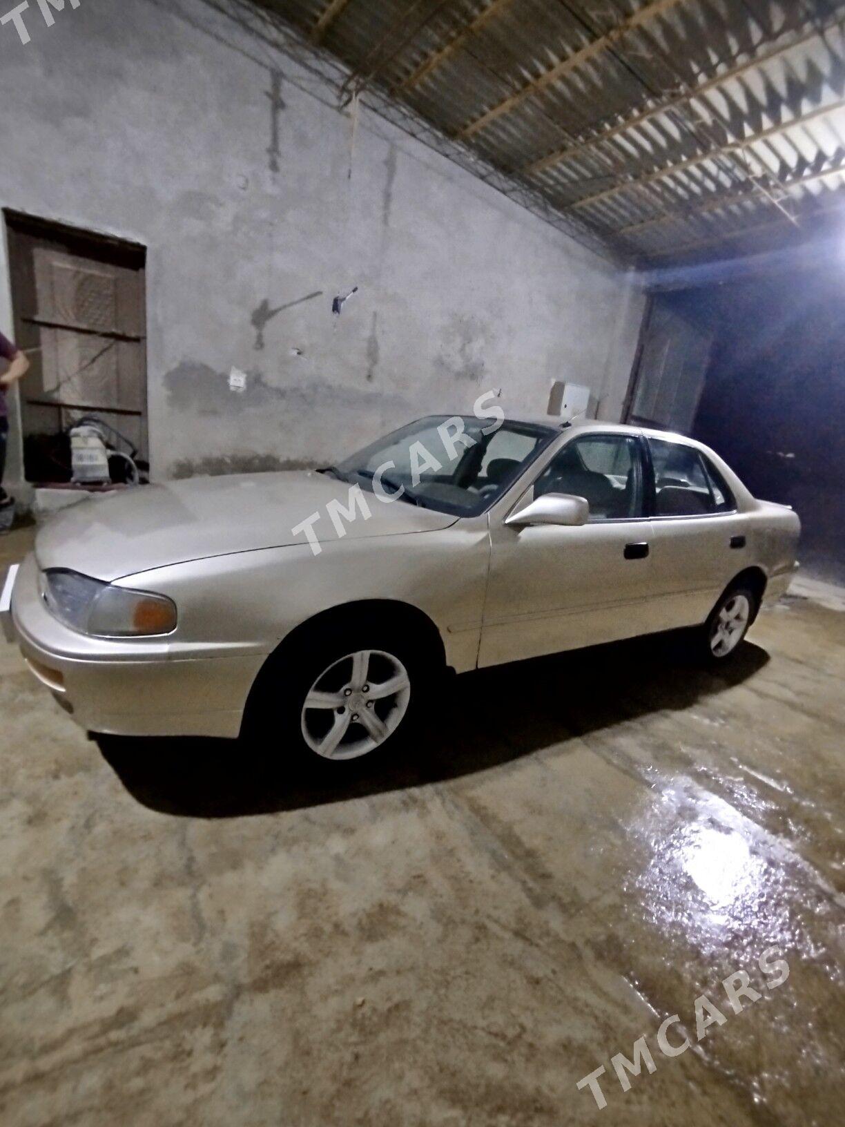 Toyota Camry 1995 - 64 000 TMT - Çärjew - img 1
