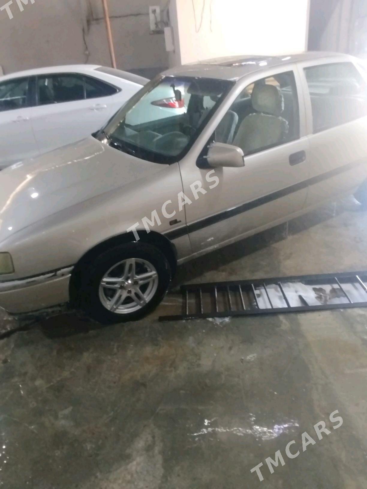 Opel Vectra 1982 - 33 000 TMT - Мары - img 5