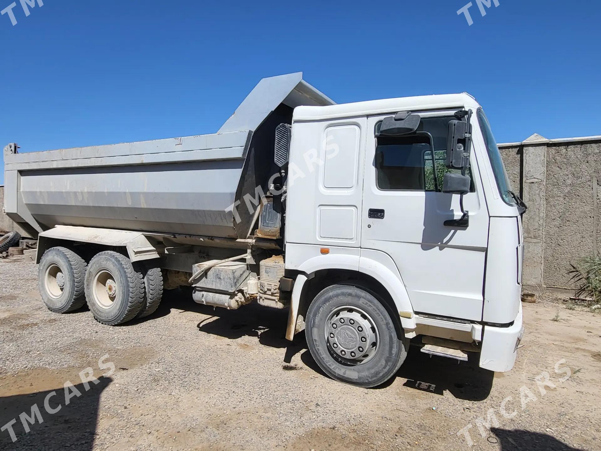 Howo Sinotruk 2010 - 270 000 TMT - Кака - img 4