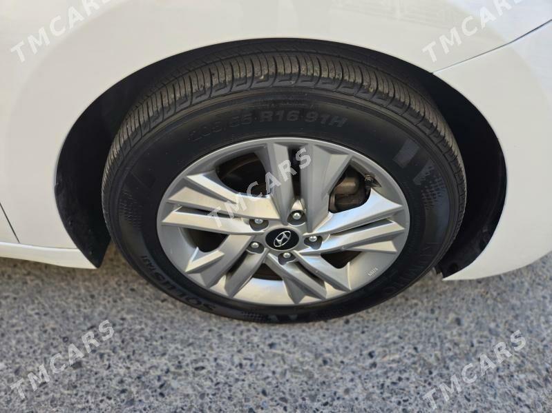 Hyundai Elantra 2020 - 230 000 TMT - Мары - img 4