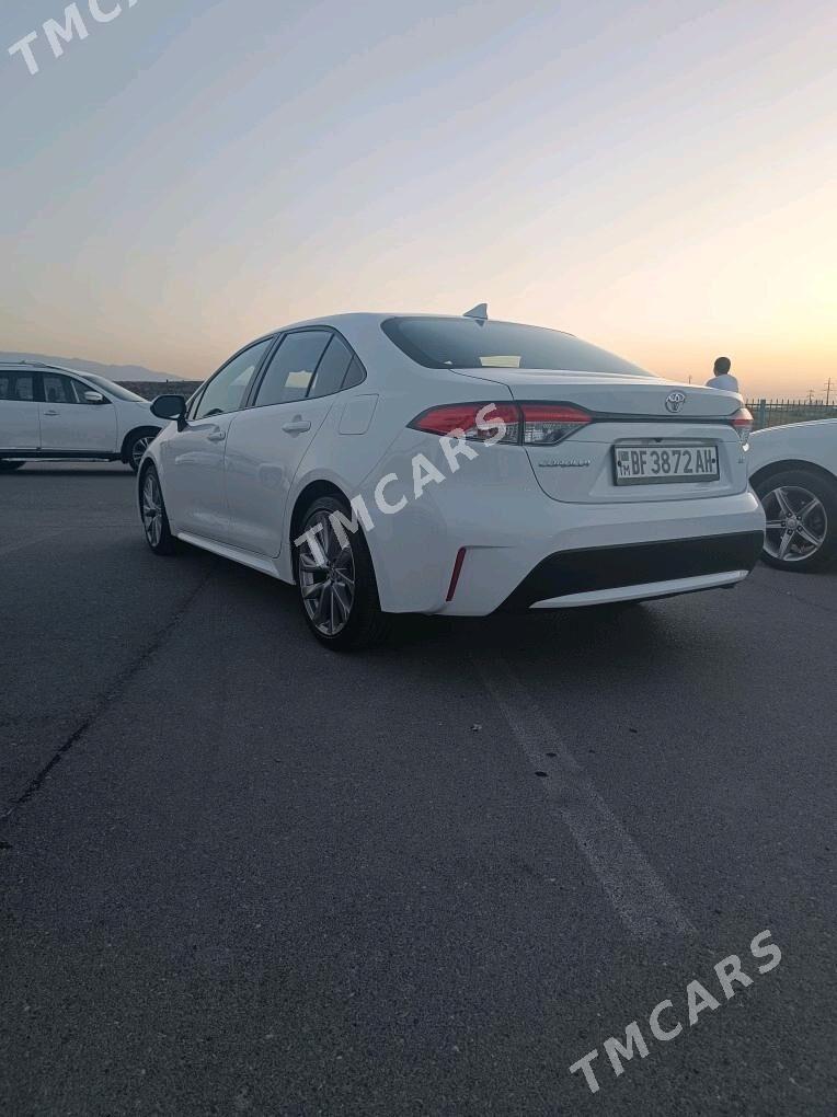 Toyota Corolla 2022 - 230 000 TMT - "Altyn Asyr" Gündogar bazary (Jygyllyk) - img 4