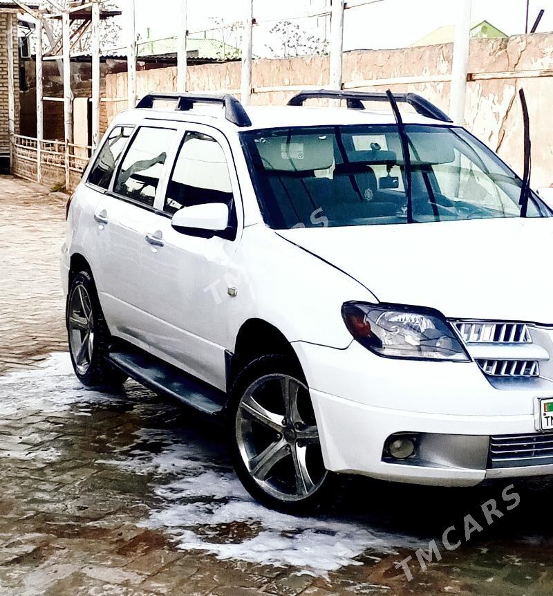 Mitsubishi Outlander 2006 - 70 000 TMT - Aşgabat - img 2