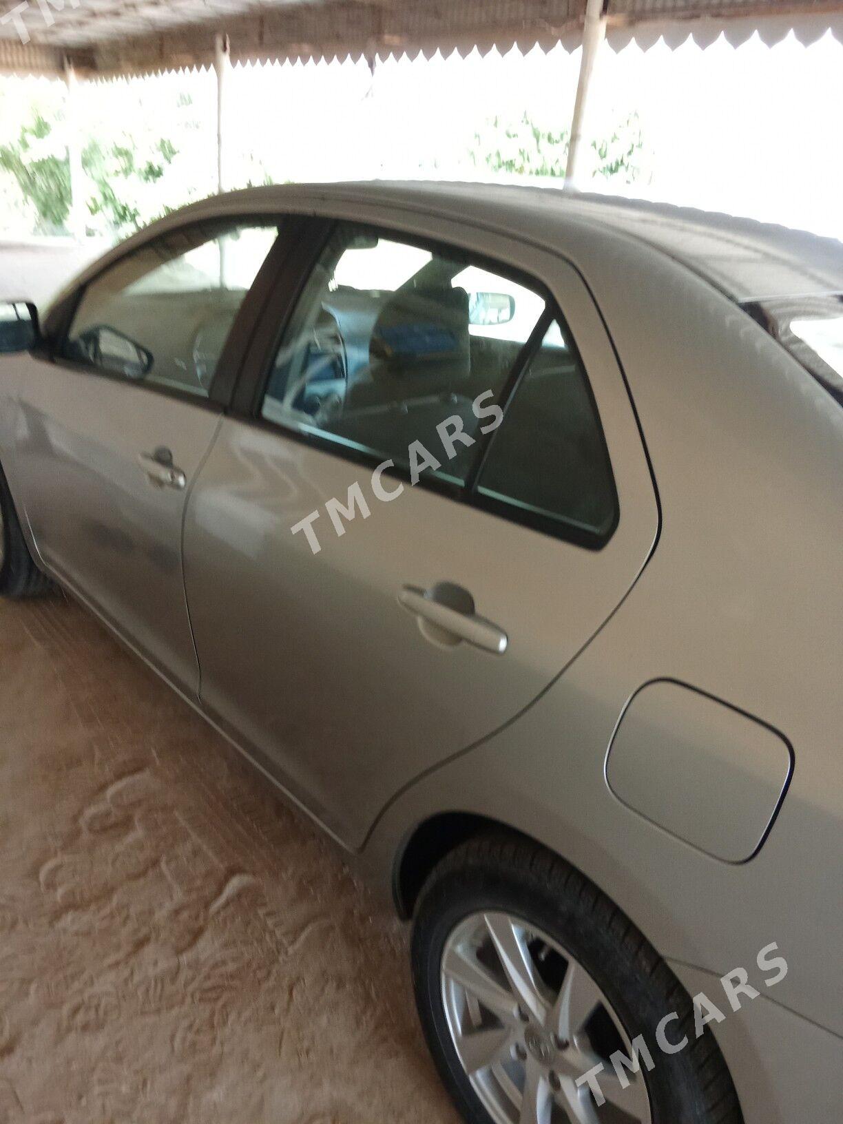 Toyota Yaris 2009 - 95 000 TMT - Байрамали - img 2