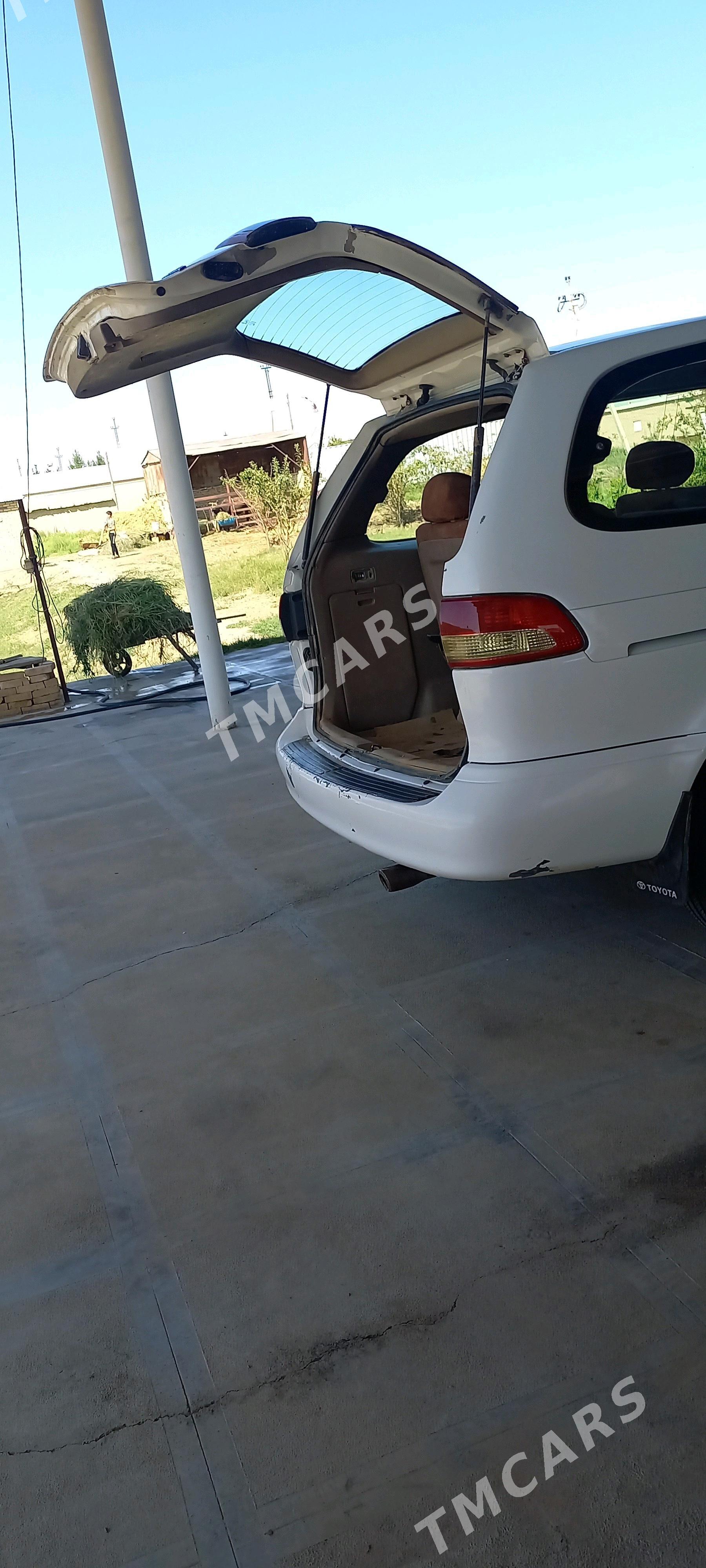 Toyota Sienna 2001 - 140 000 TMT - Wekilbazar - img 2