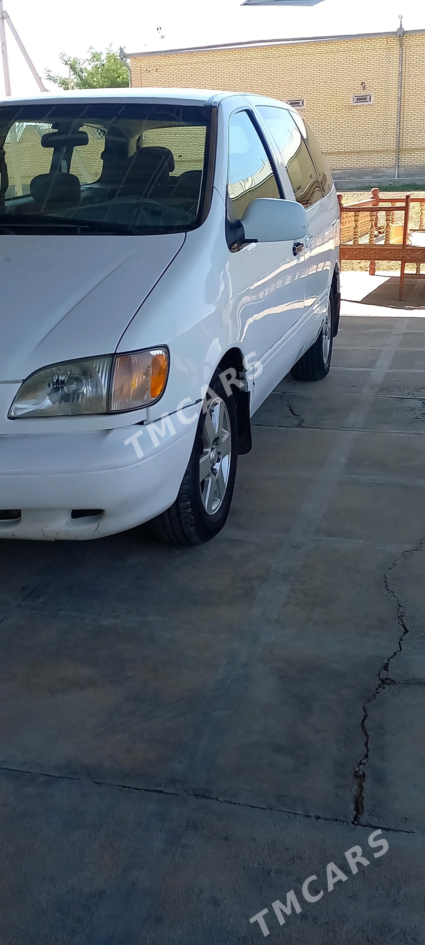 Toyota Sienna 2001 - 140 000 TMT - Wekilbazar - img 8