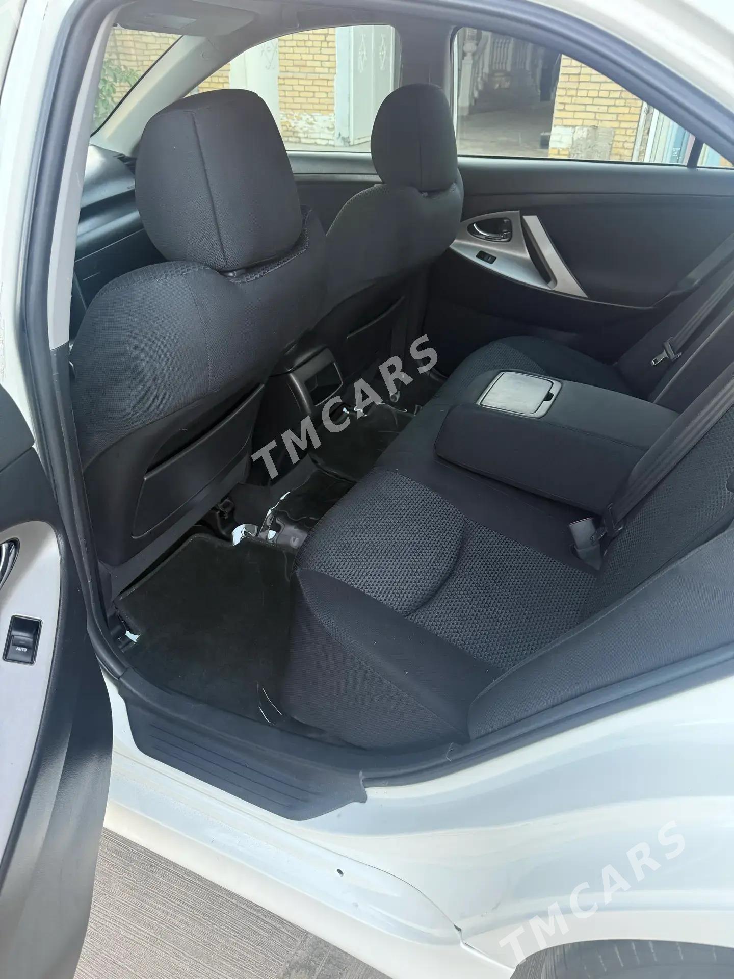 Toyota Camry 2011 - 190 000 TMT - Туркменабат - img 3