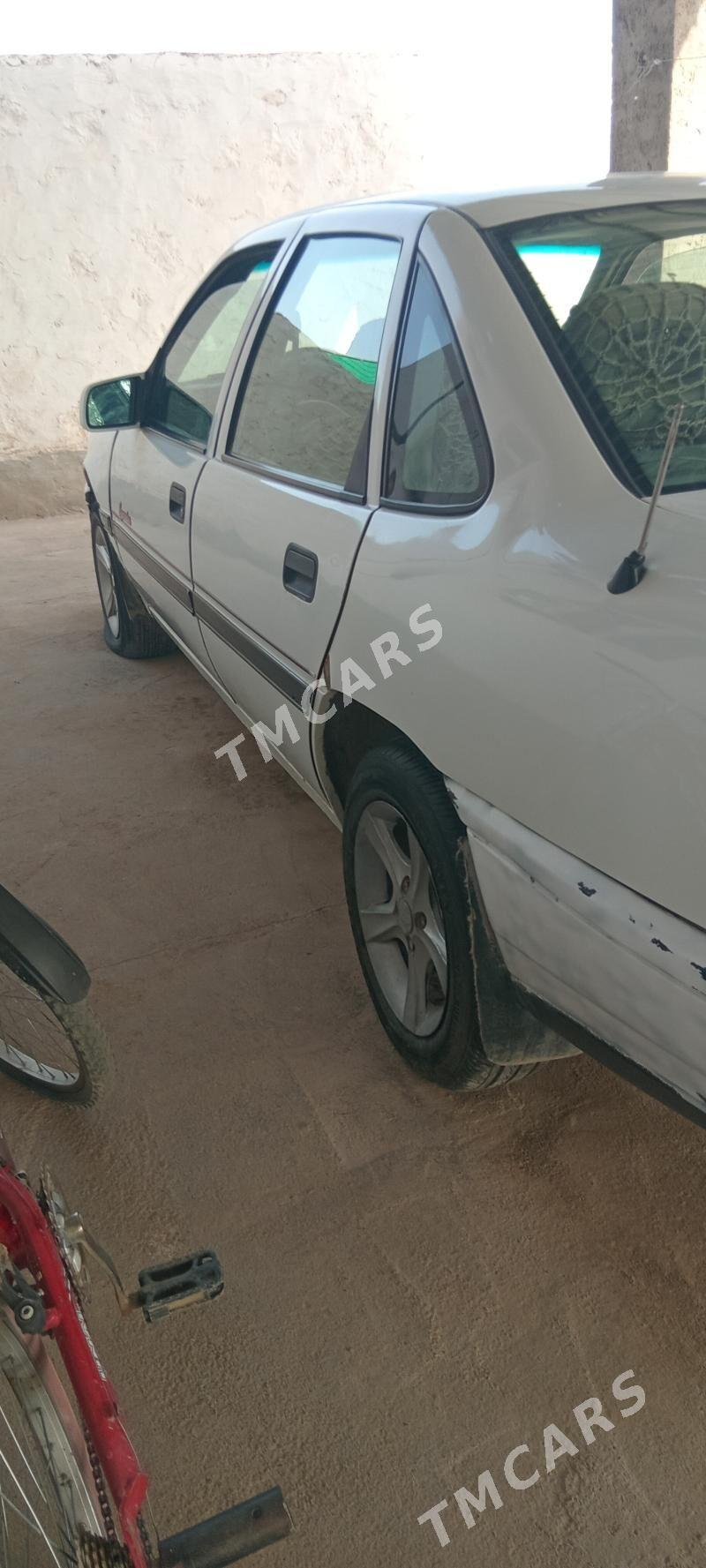 Opel Vectra 1996 - 25 000 TMT - Dostluk - img 5