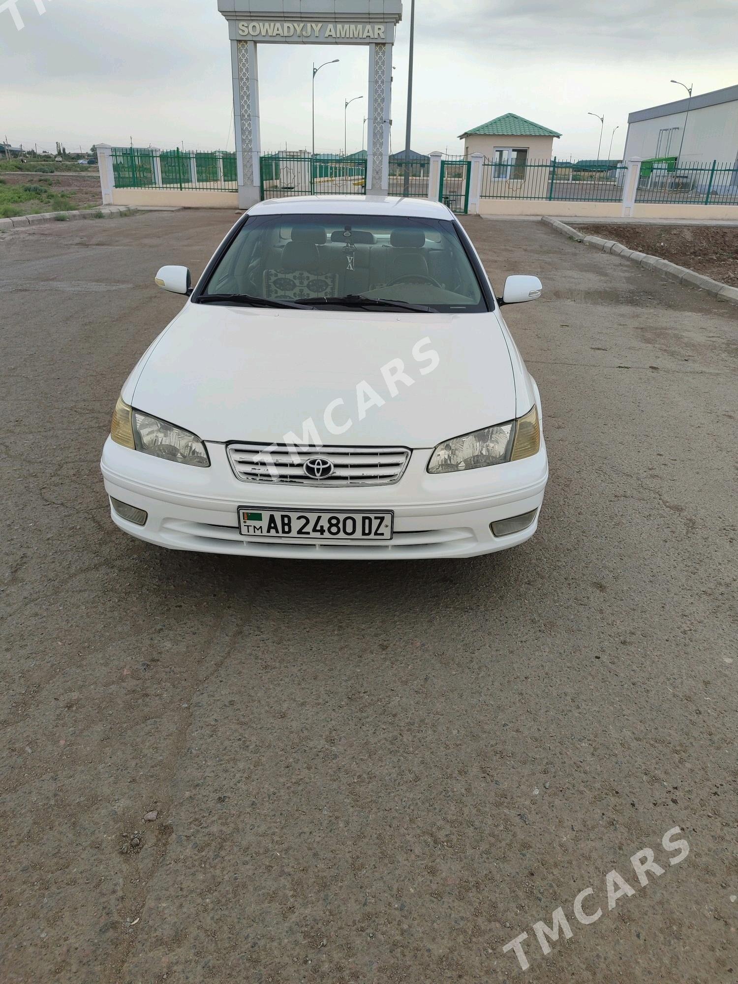Toyota Camry 2000 - 116 000 TMT - Гурбансолтан Едже - img 4