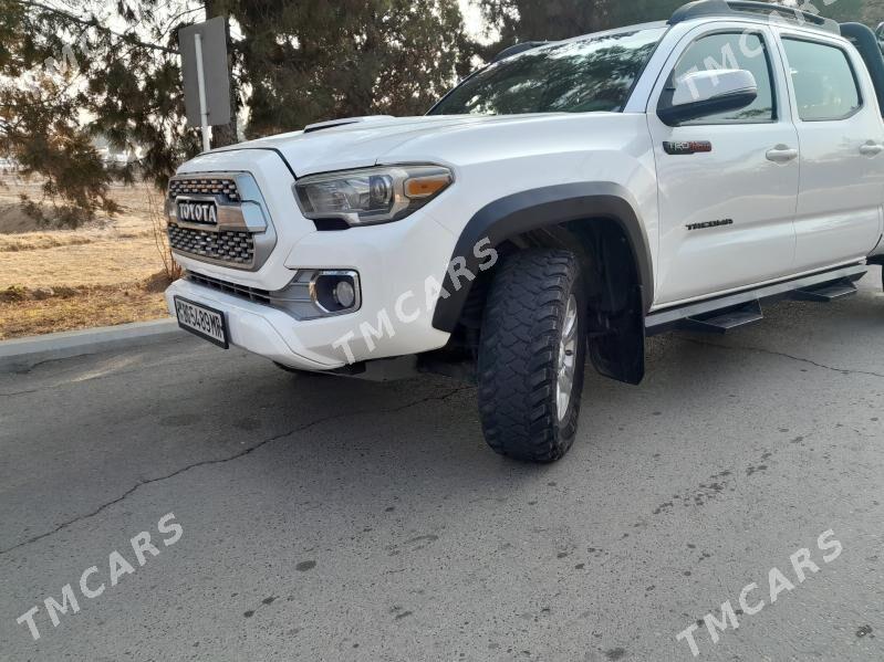 Toyota Tacoma 2017 - 335 000 TMT - Baýramaly - img 6