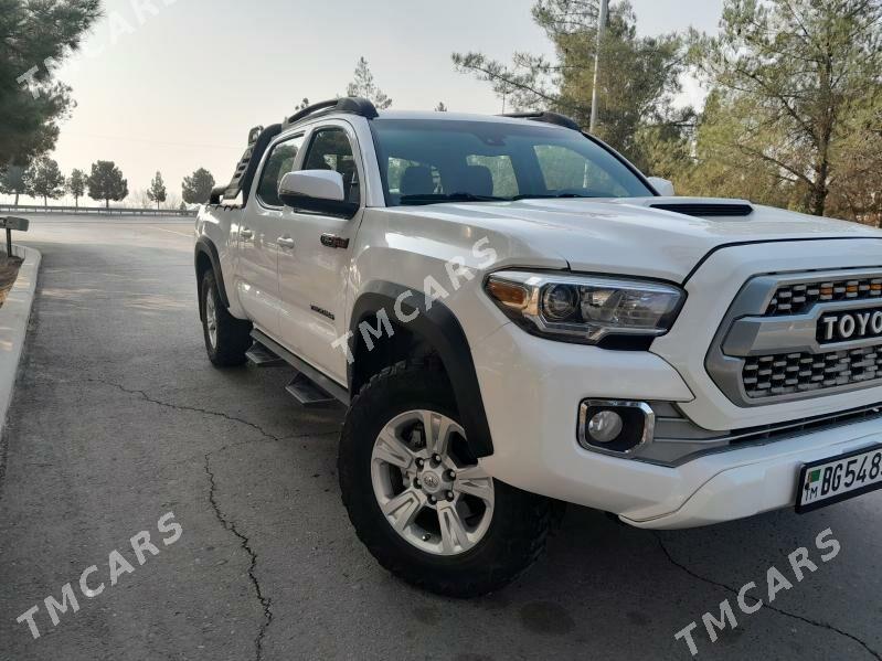 Toyota Tacoma 2017 - 335 000 TMT - Baýramaly - img 2