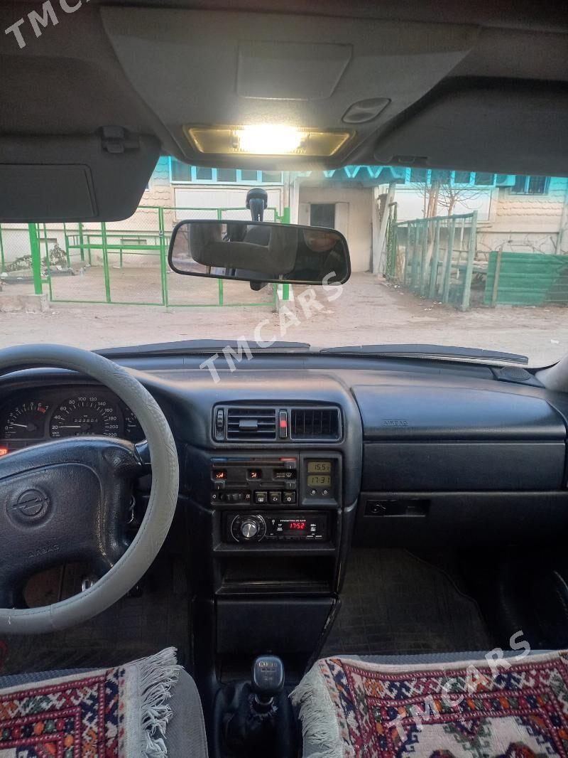 Opel Vectra 1995 - 37 000 TMT - Туркменабат - img 2