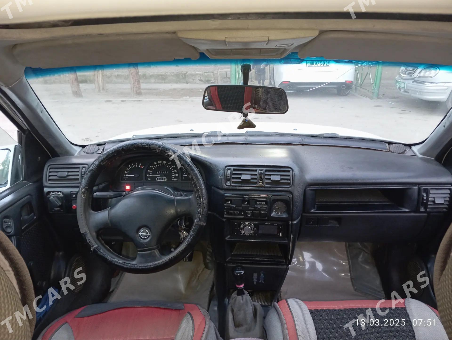 Opel Vectra 1991 - 22 000 TMT - Туркменбаши - img 3