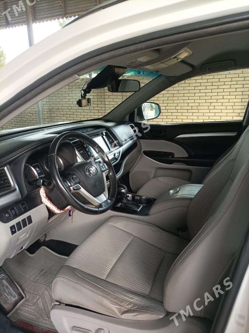 Toyota Highlander 2018 - 500 000 TMT - Мургап - img 2