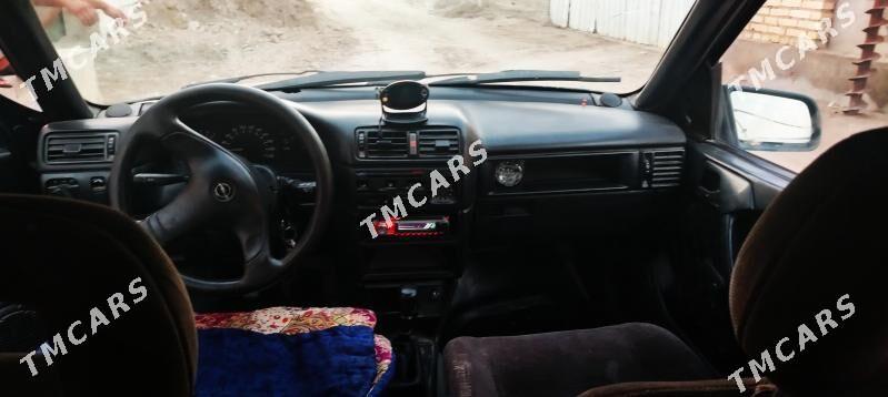 Opel Vectra 1991 - 28 000 TMT - Чарджоу - img 3