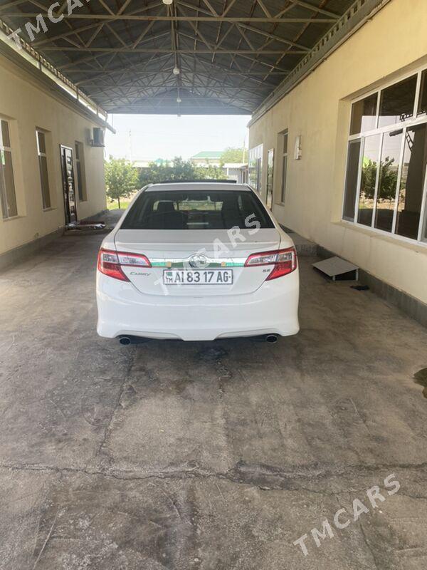 Toyota Camry 2014 - 275 000 TMT - Büzmeýin - img 2