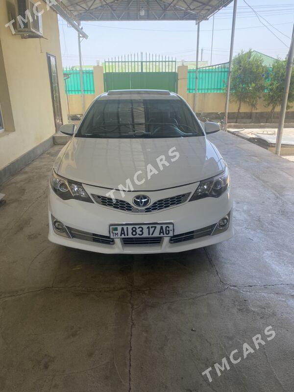 Toyota Camry 2014 - 275 000 TMT - Büzmeýin - img 4