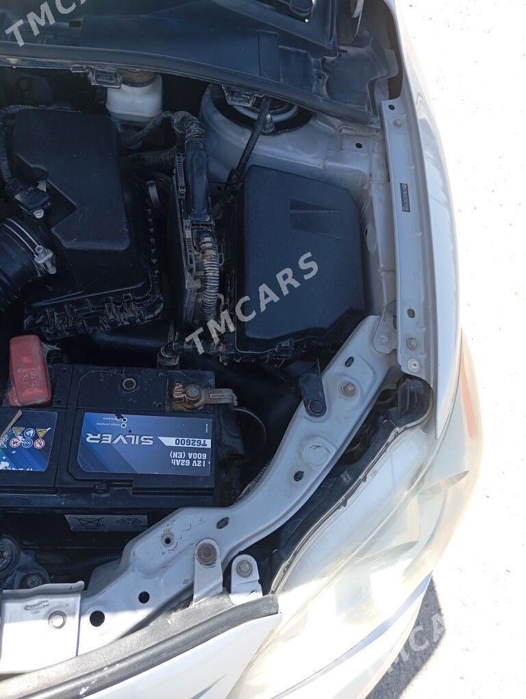 Toyota Corolla 2012 - 160 000 TMT - Ашхабад - img 3