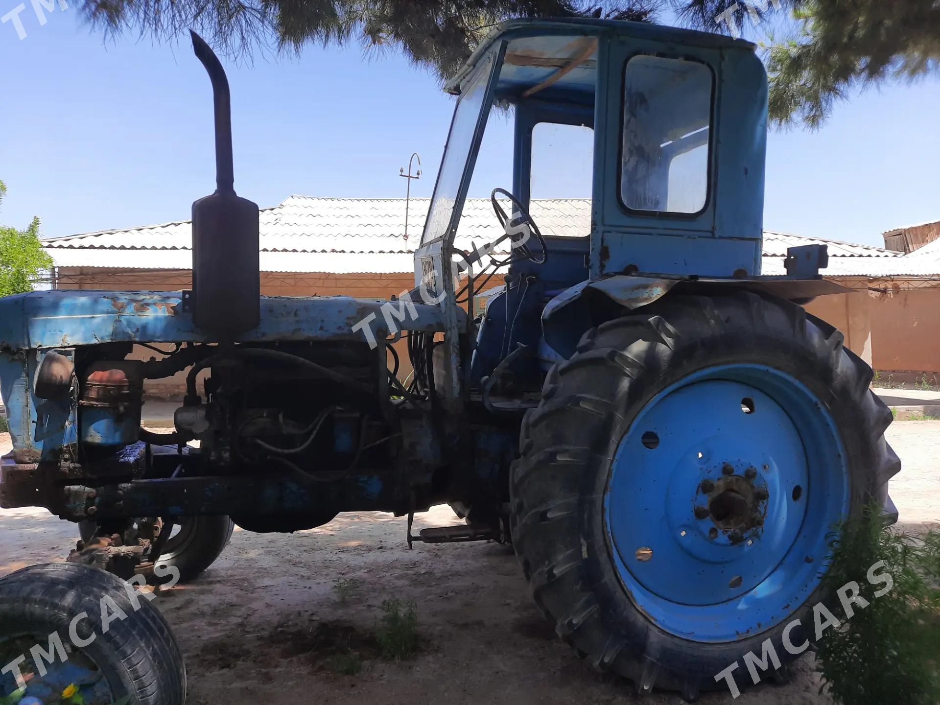 MTZ T-28 2000 - 40 000 TMT - Farap - img 2