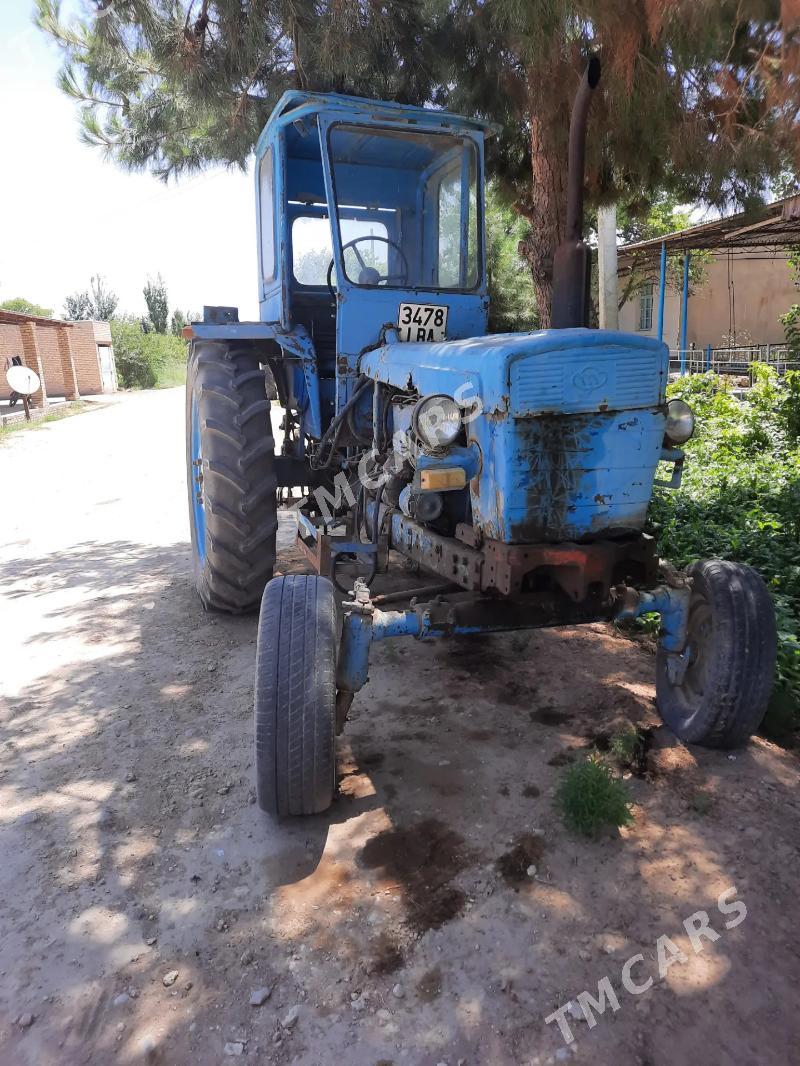 MTZ T-28 2000 - 40 000 TMT - Farap - img 3