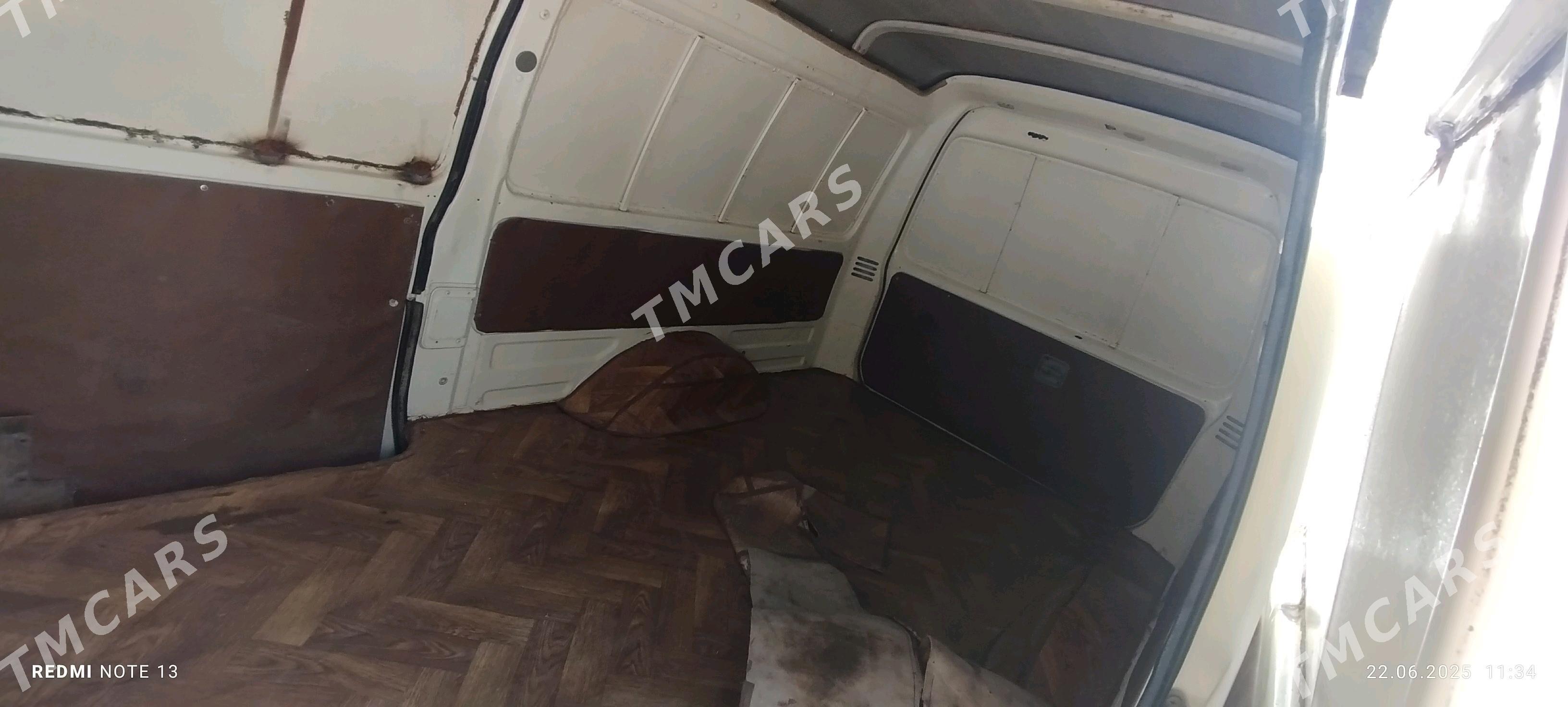 Toyota Hiace 1999 - 60 000 TMT - Mary - img 3
