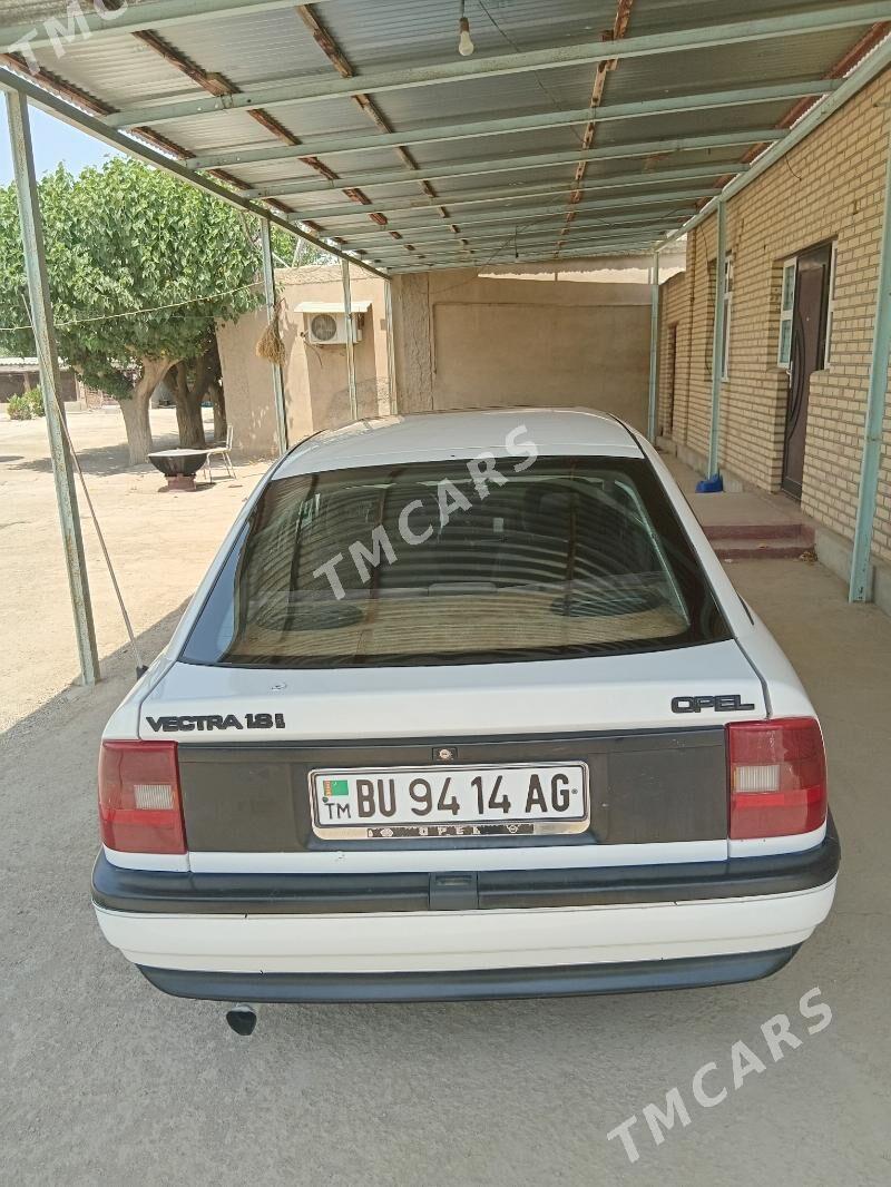 Opel Vectra 1992 - 27 000 TMT - Бахарден - img 5