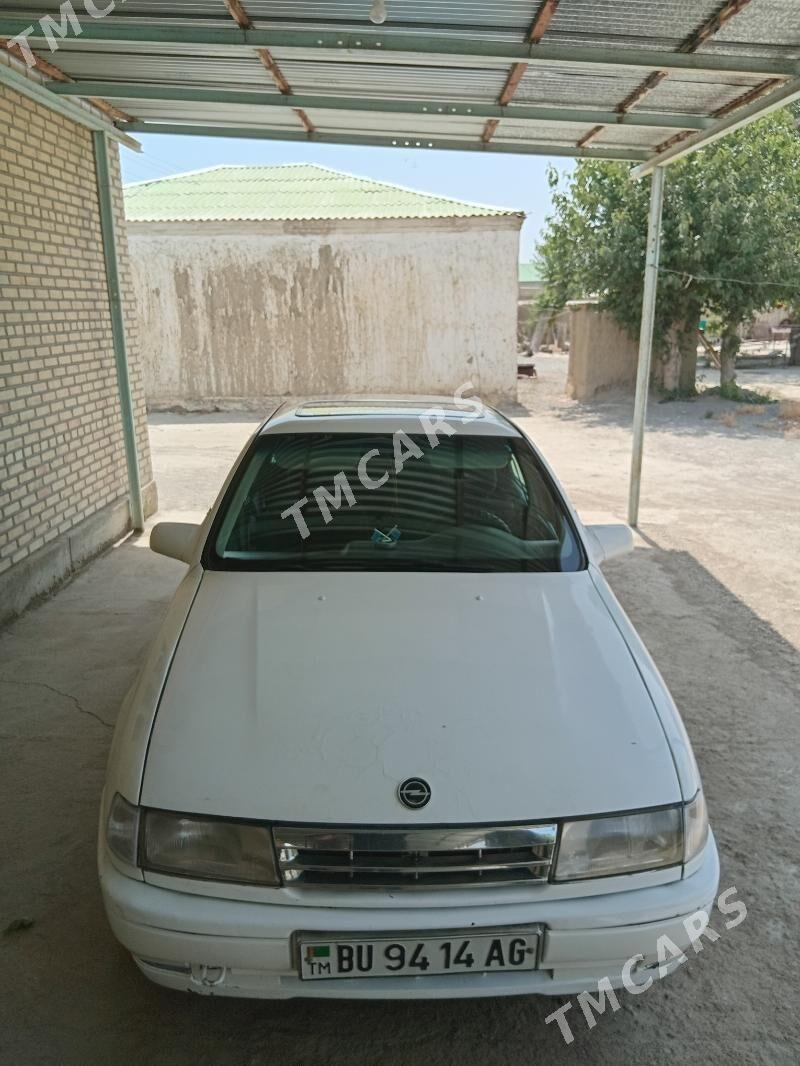 Opel Vectra 1992 - 27 000 TMT - Бахарден - img 3