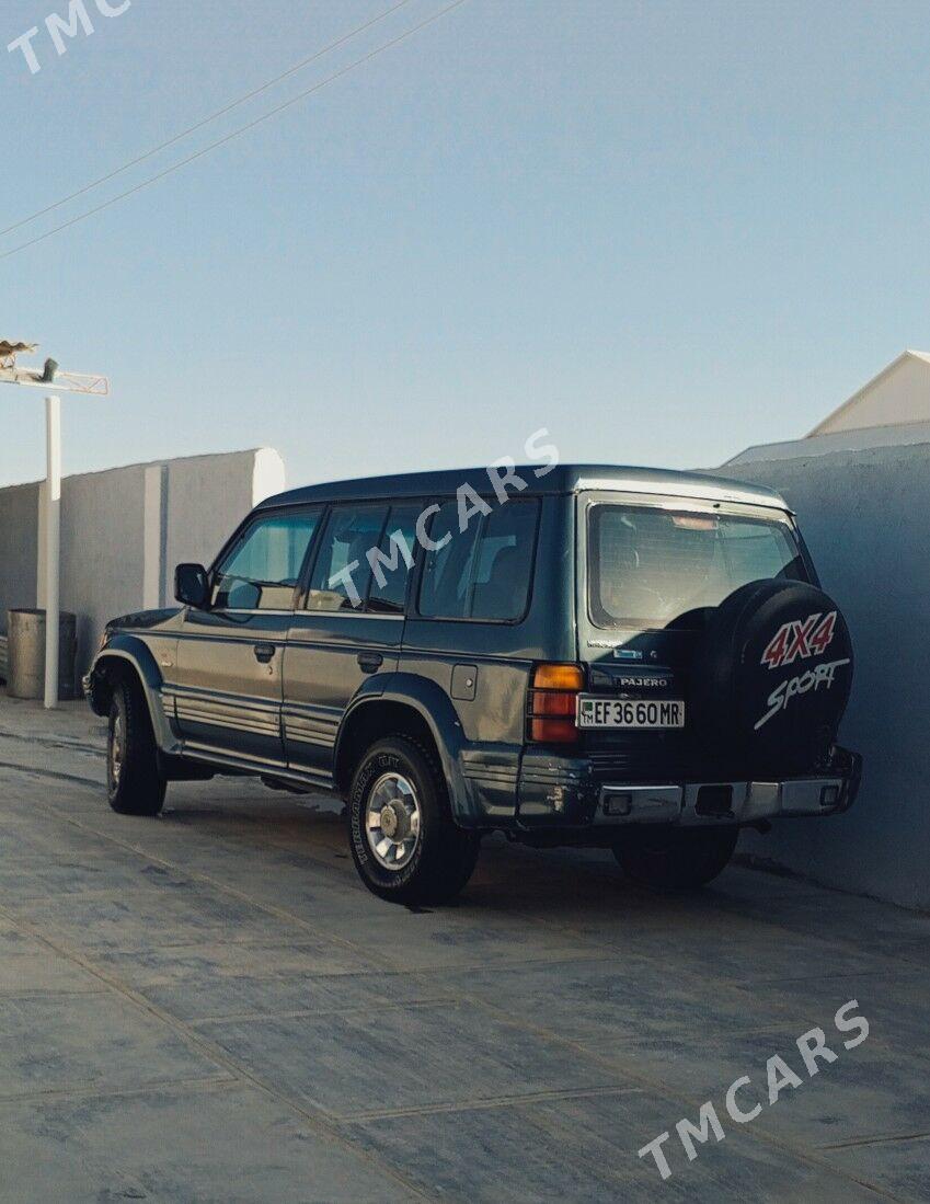 Mitsubishi Montero 1995 - 75 000 TMT - Ýolöten - img 2