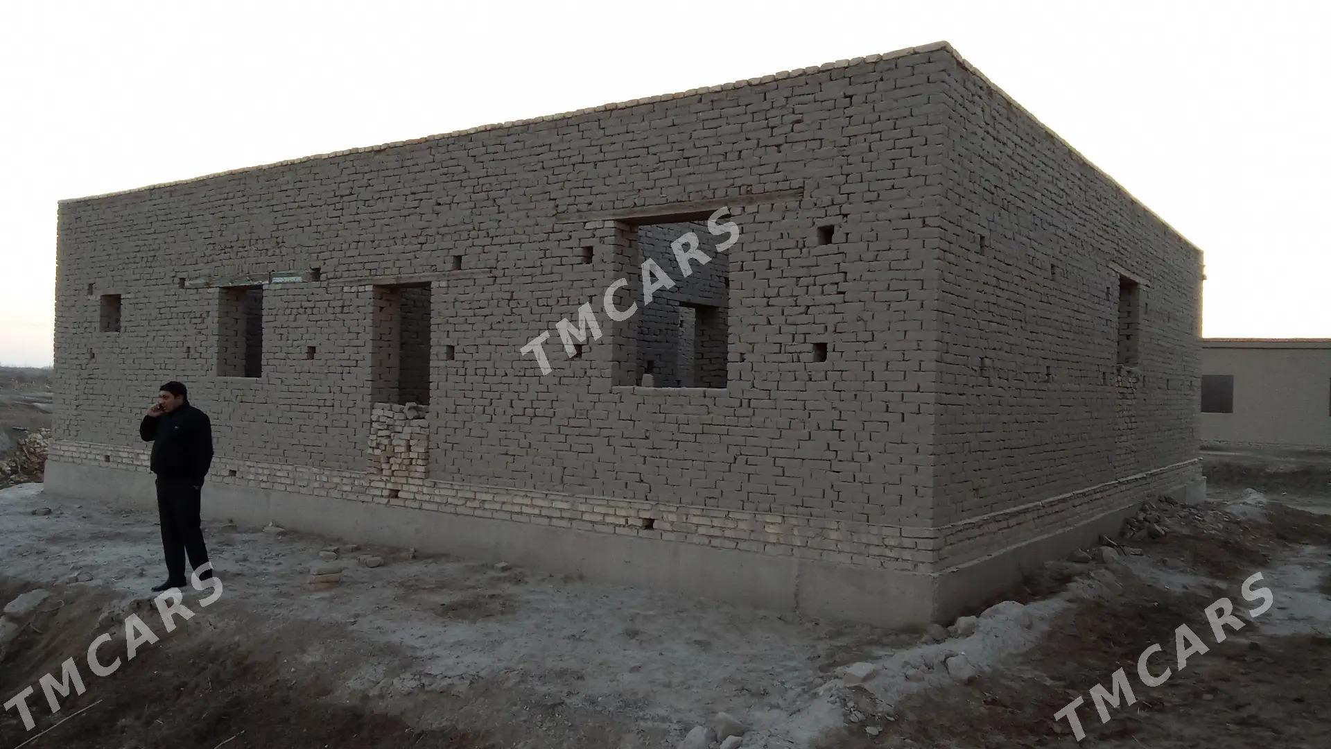 16 sotuk ýyldyz magazinyn yany - Şabat etr. - img 2