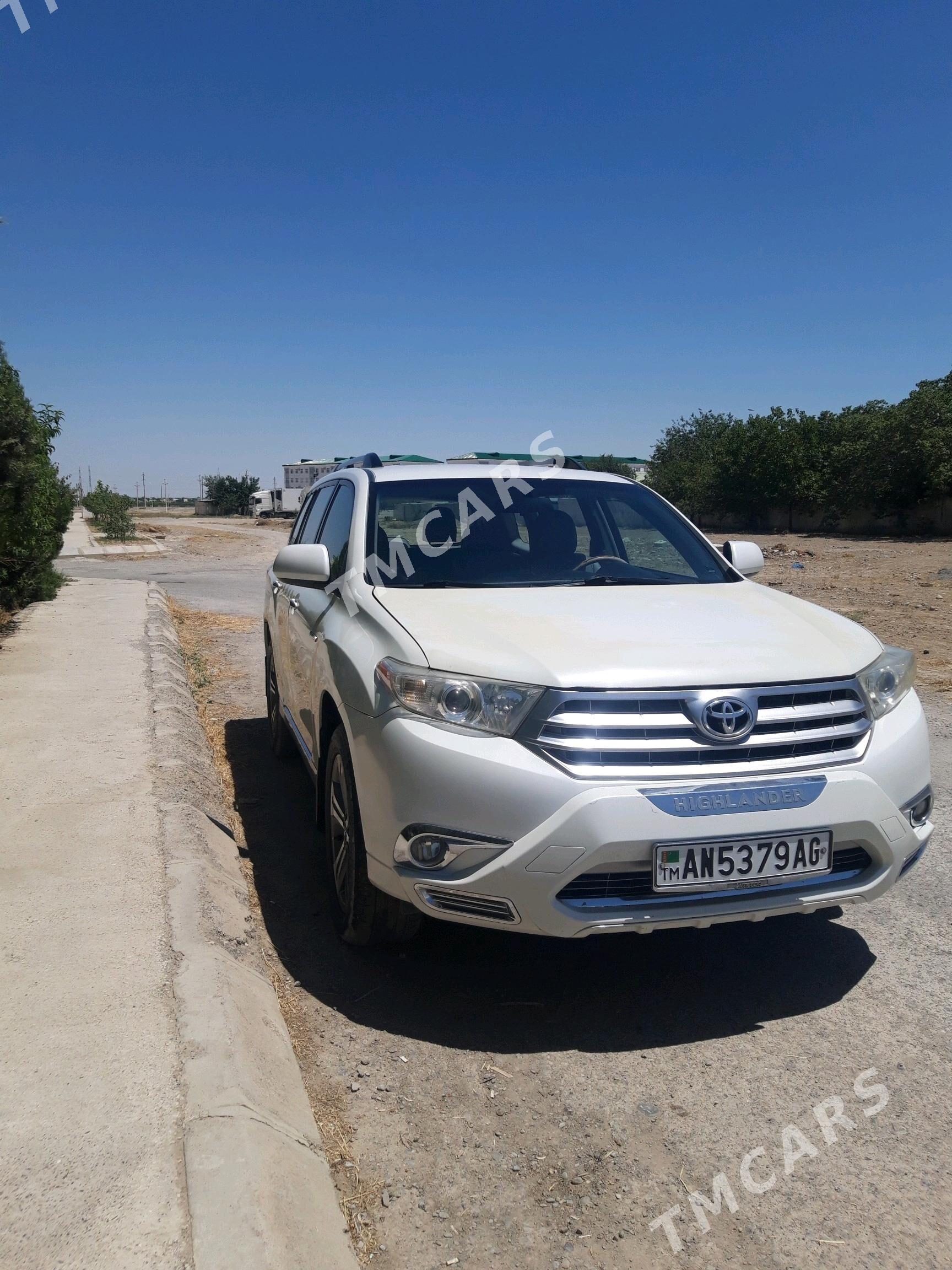 Toyota Highlander 2012 - 310 000 TMT - Büzmeýin GRES - img 6